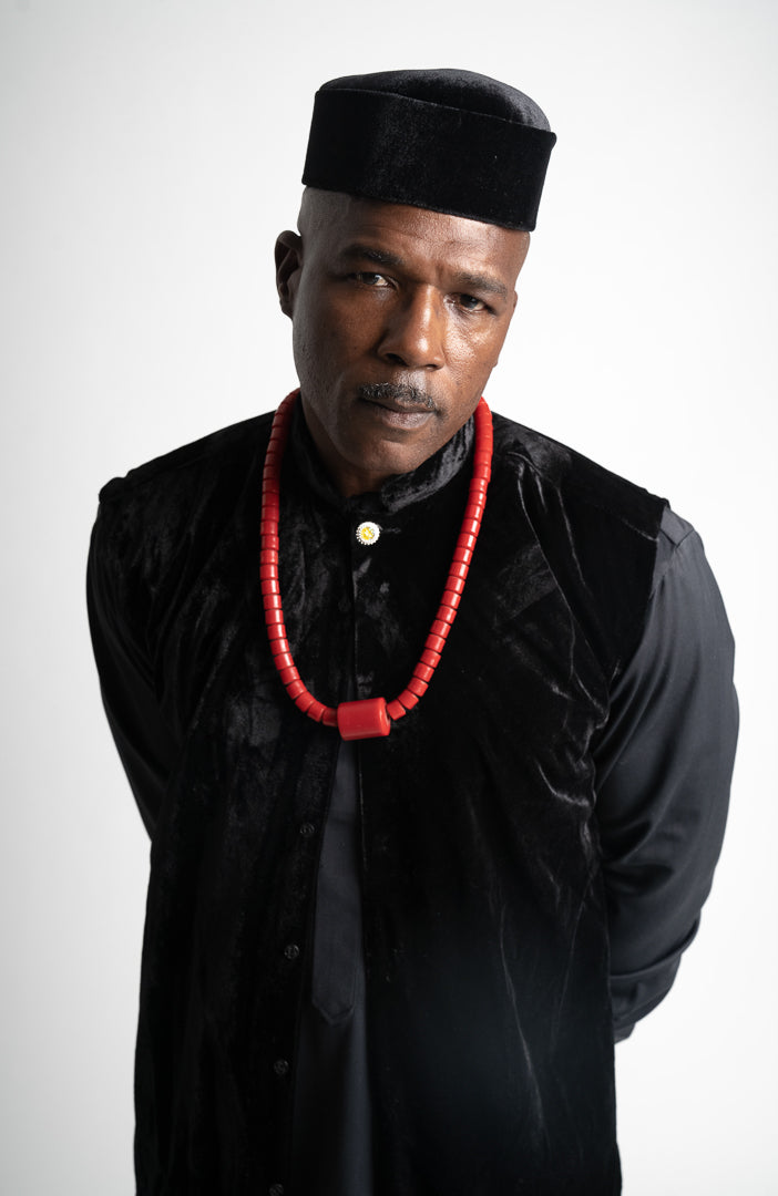 Eyo Eyo Suit Black oil Velvet