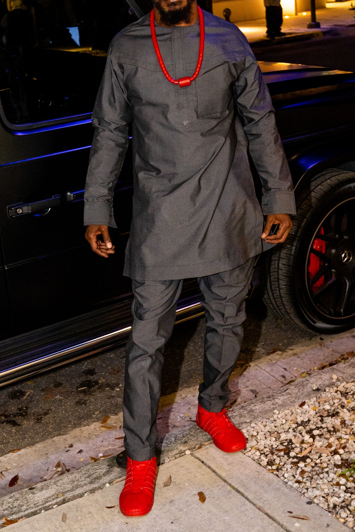 Eyo Eyo Suit Elite gaurd